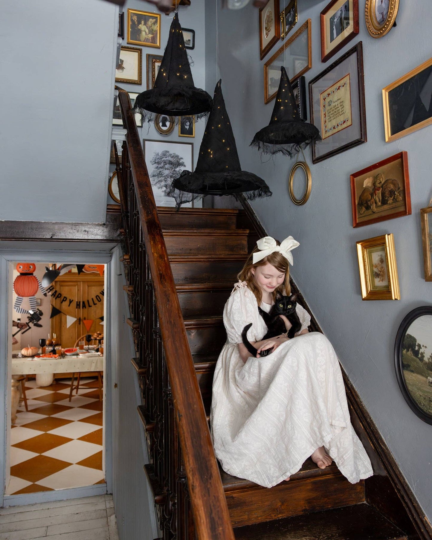 HAL1218 - Light up Witch Hat set