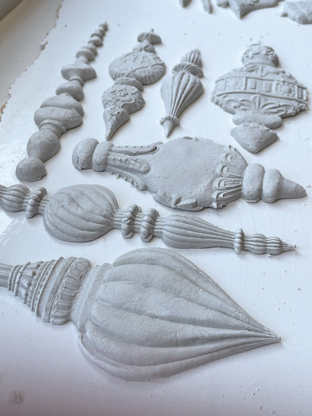 IOD Baubles Mould | 6" x 10" Vintage-Inspired Decorative Mould