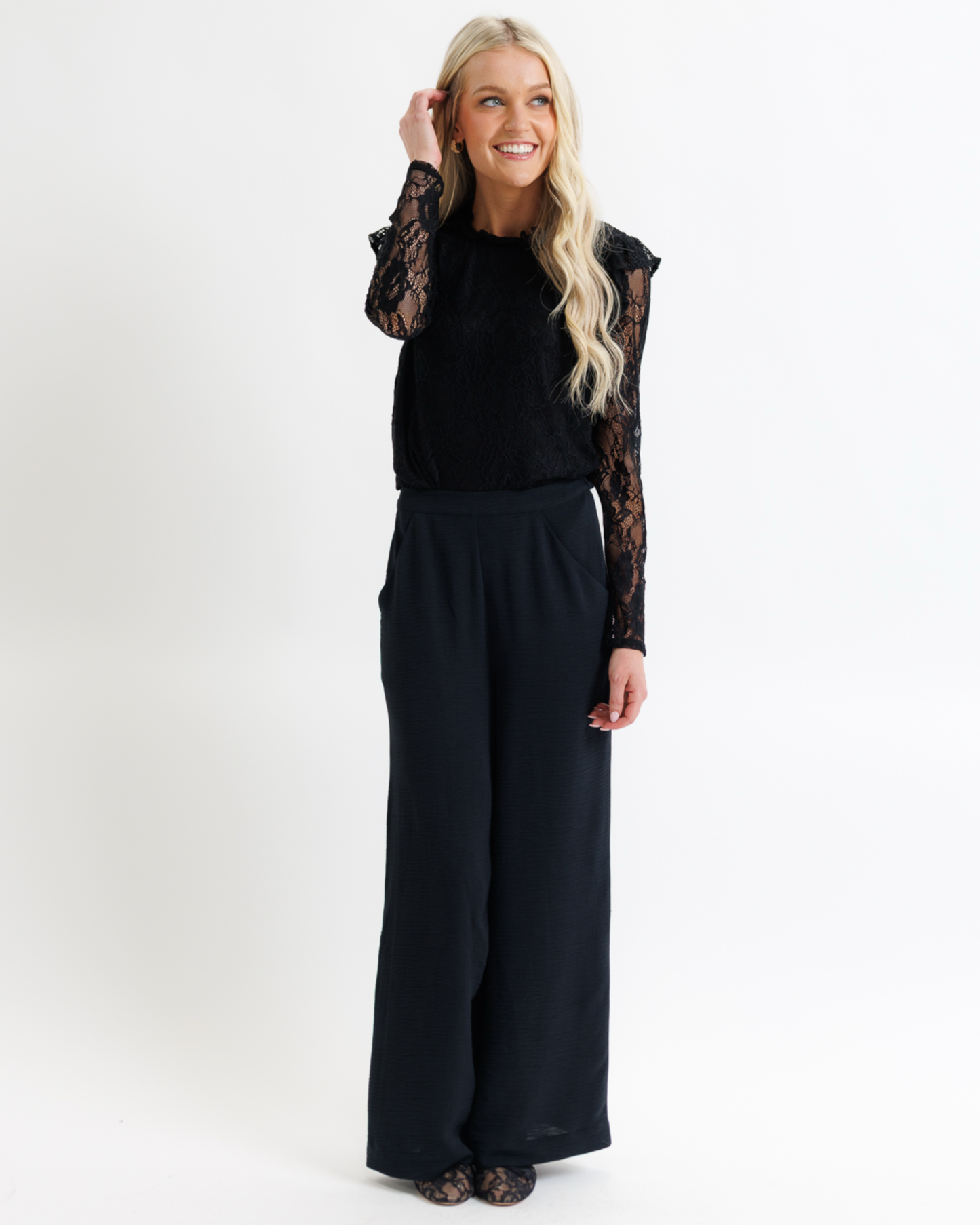 Robyn Black Lace Long Sleeve Ruffled Top