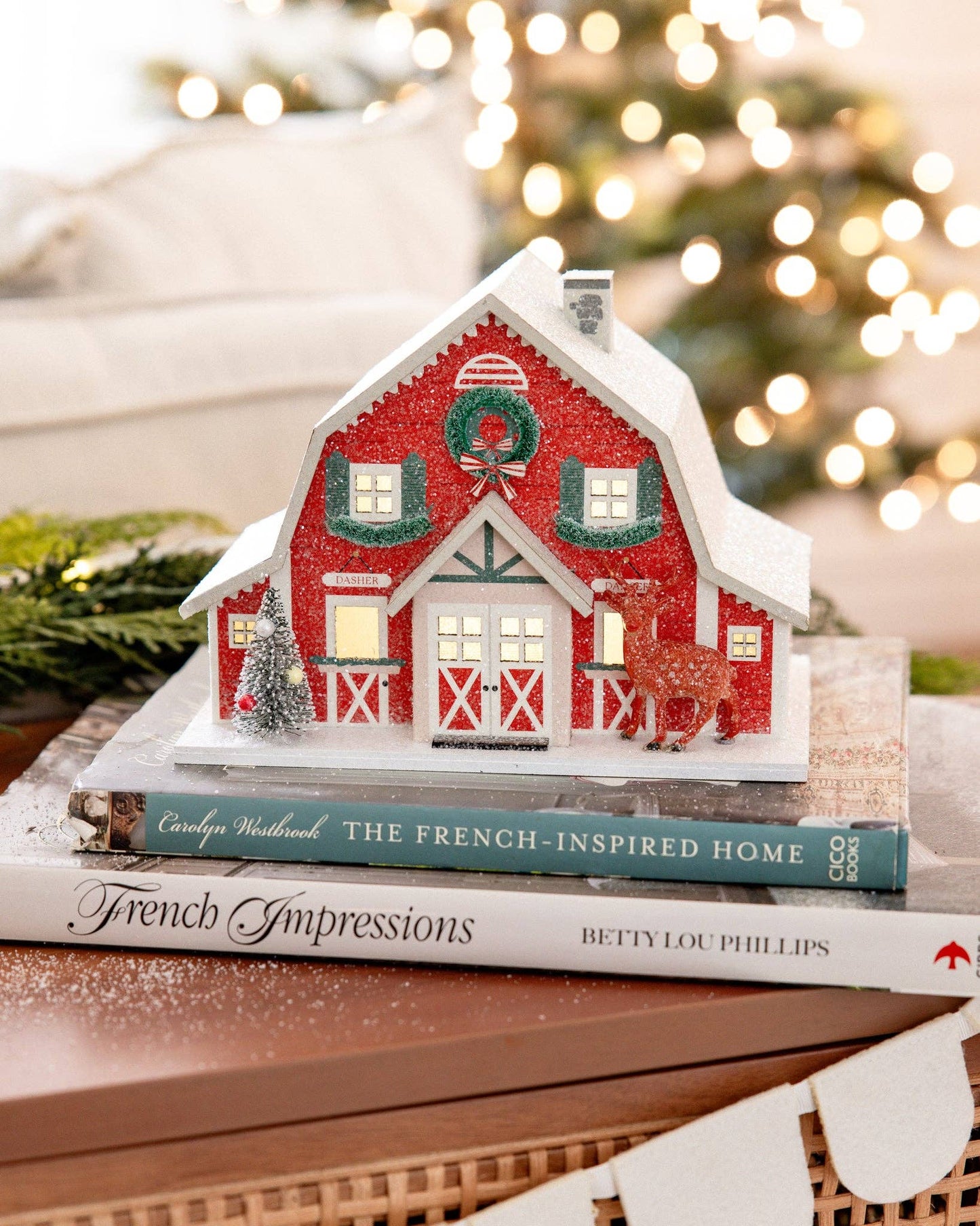 Reindeer Barn - Glitter Christmas village house