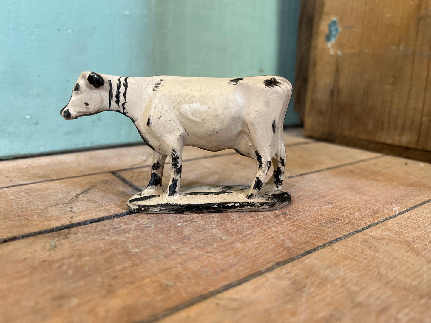 Resin Holstein Cow - Antique finish