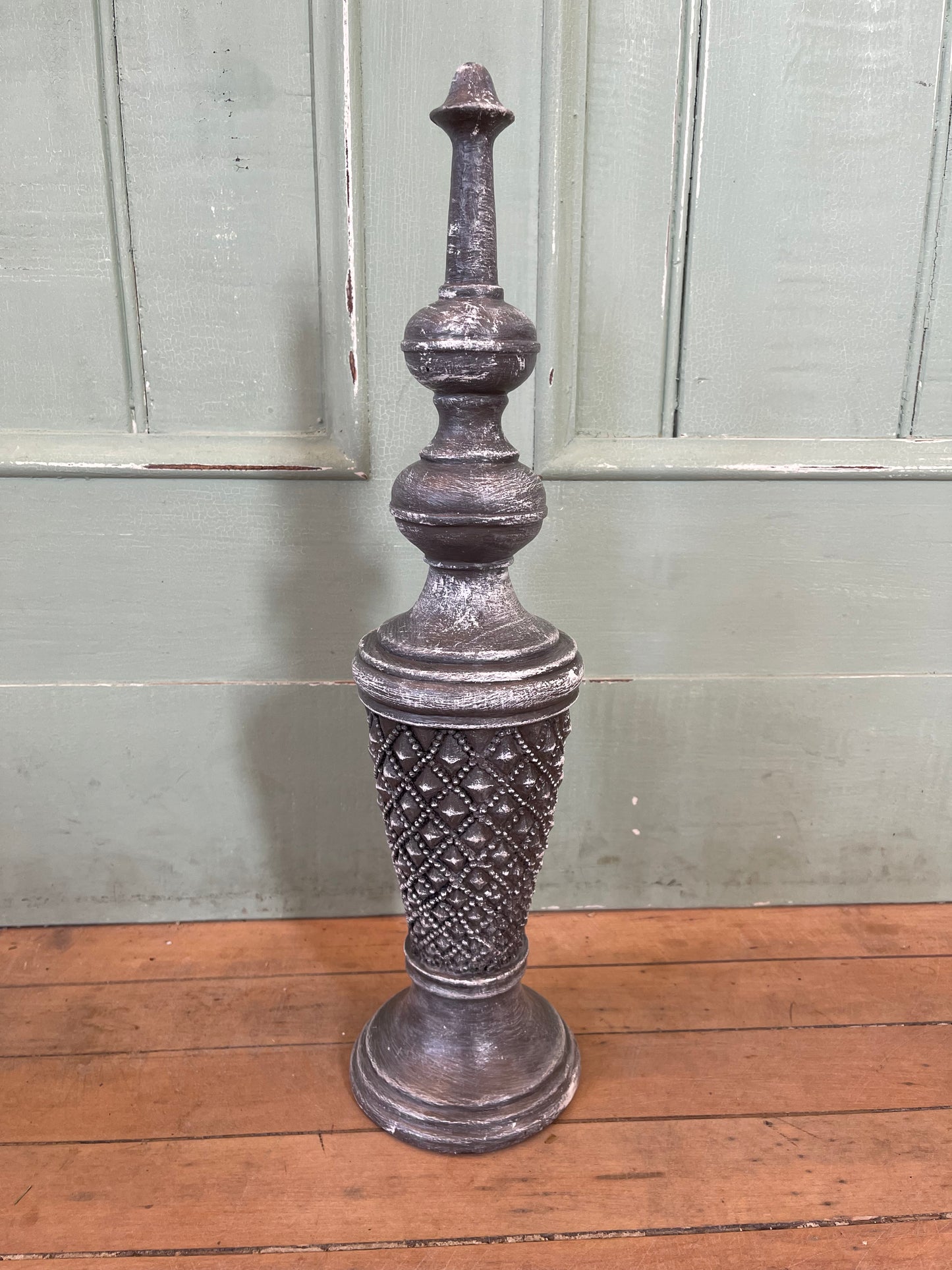 Finial hand painted