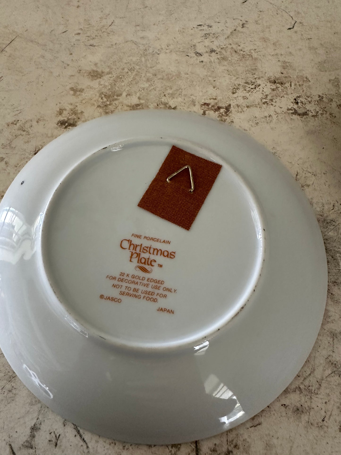 Vintage Jasco 6 1/2” Christmas Plate