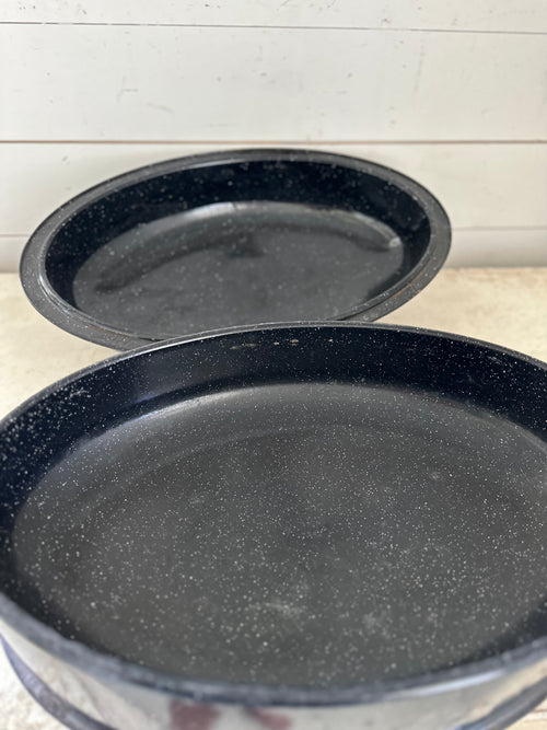 Black Speckeled Enamel Roaster
