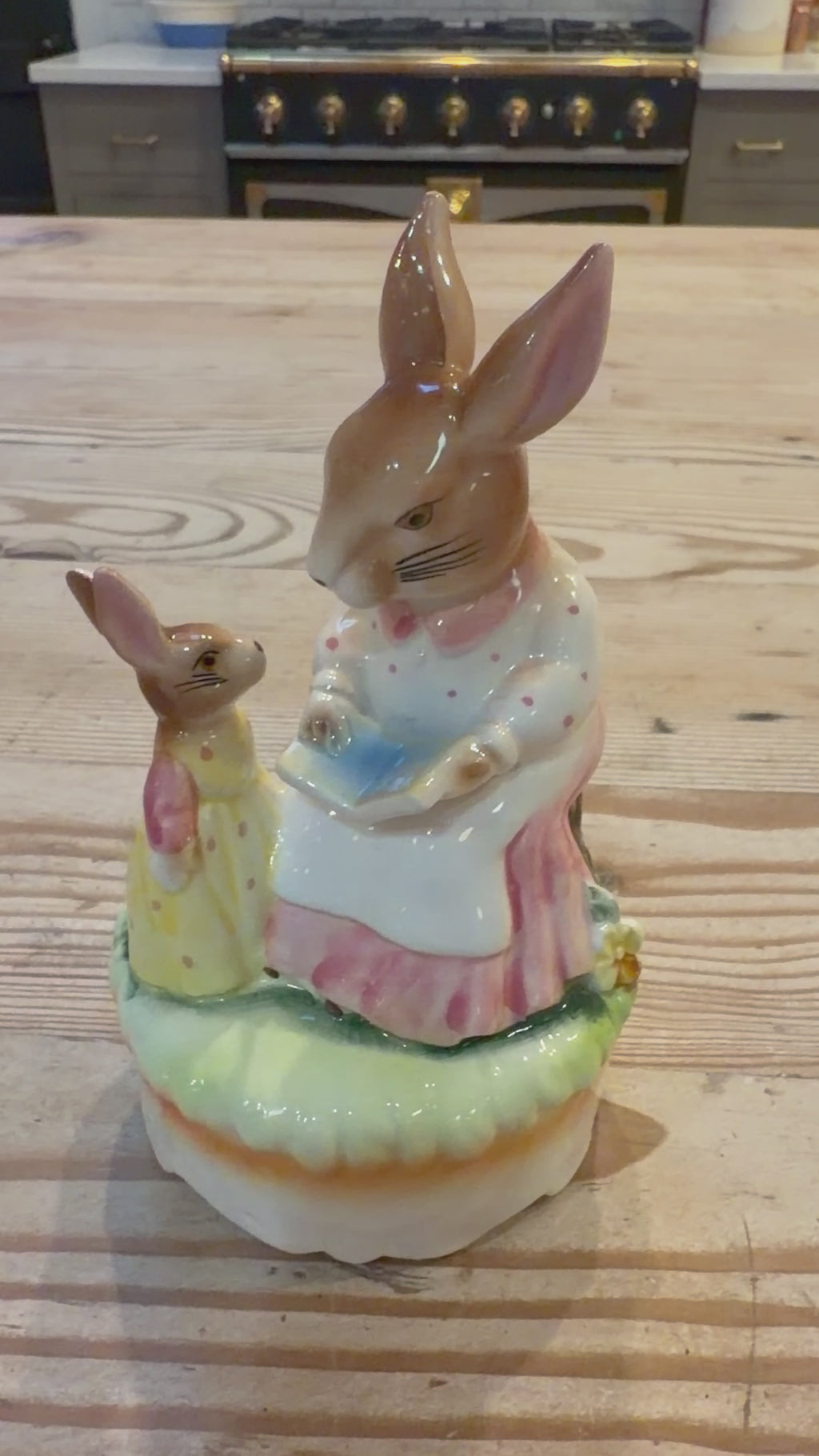Lefton Bunnies Music Box Collectable Figurine Rabbit 3.25" wide x 6.25" tall