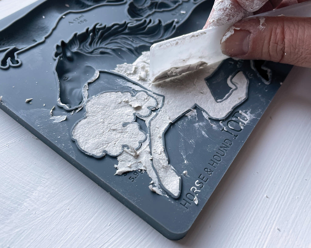 Horse & Hound Discontinued | Decor Mould | IOD