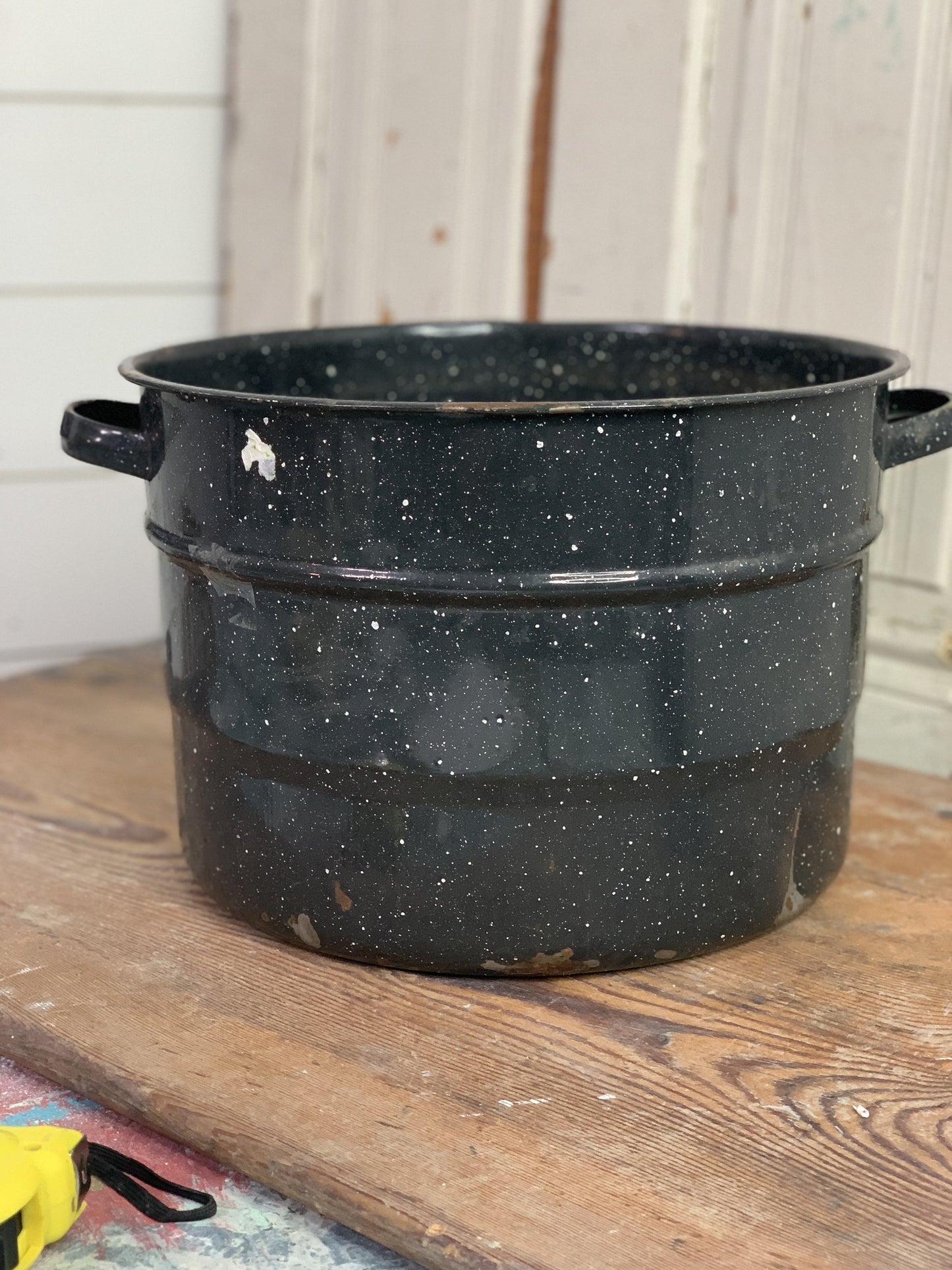 Large Enamel Pot – Jami Ray Vintage