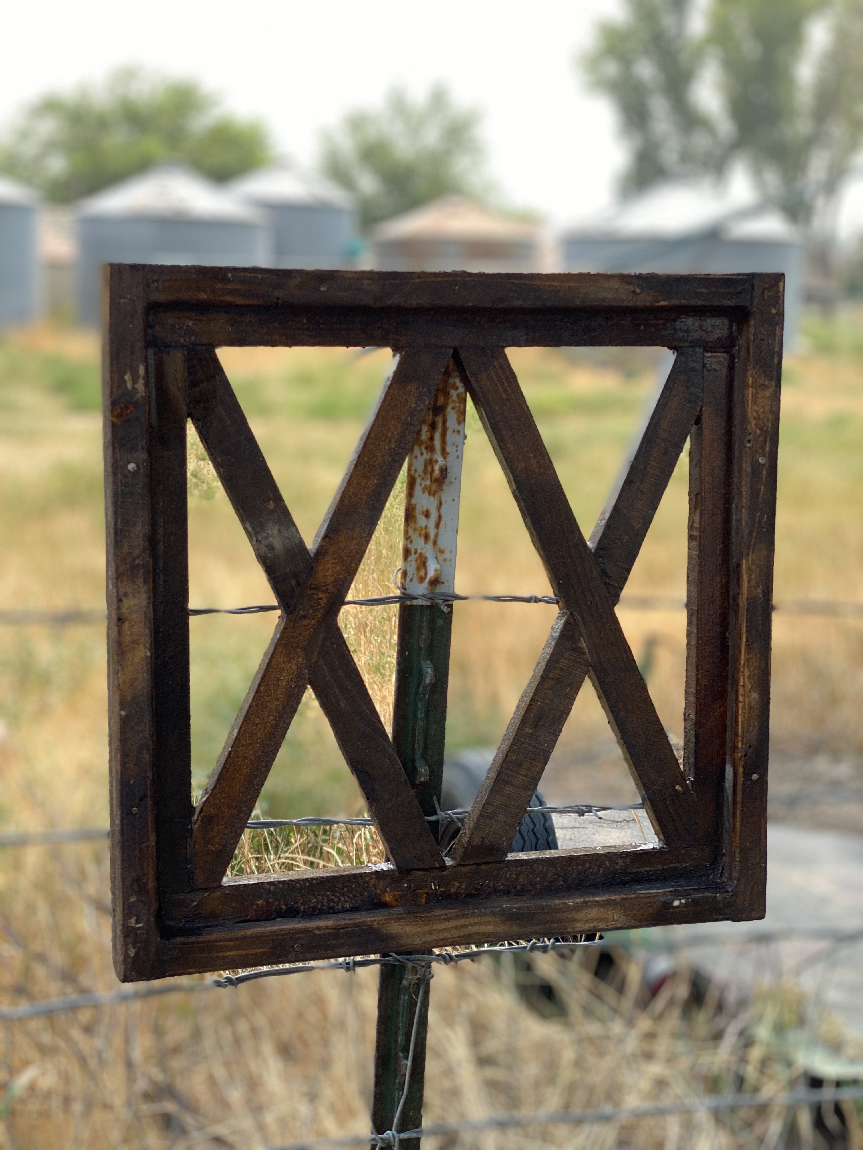 Mini Charleston Brown Window