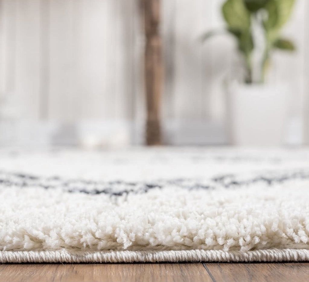 Morrocan Black and Cream shag rug