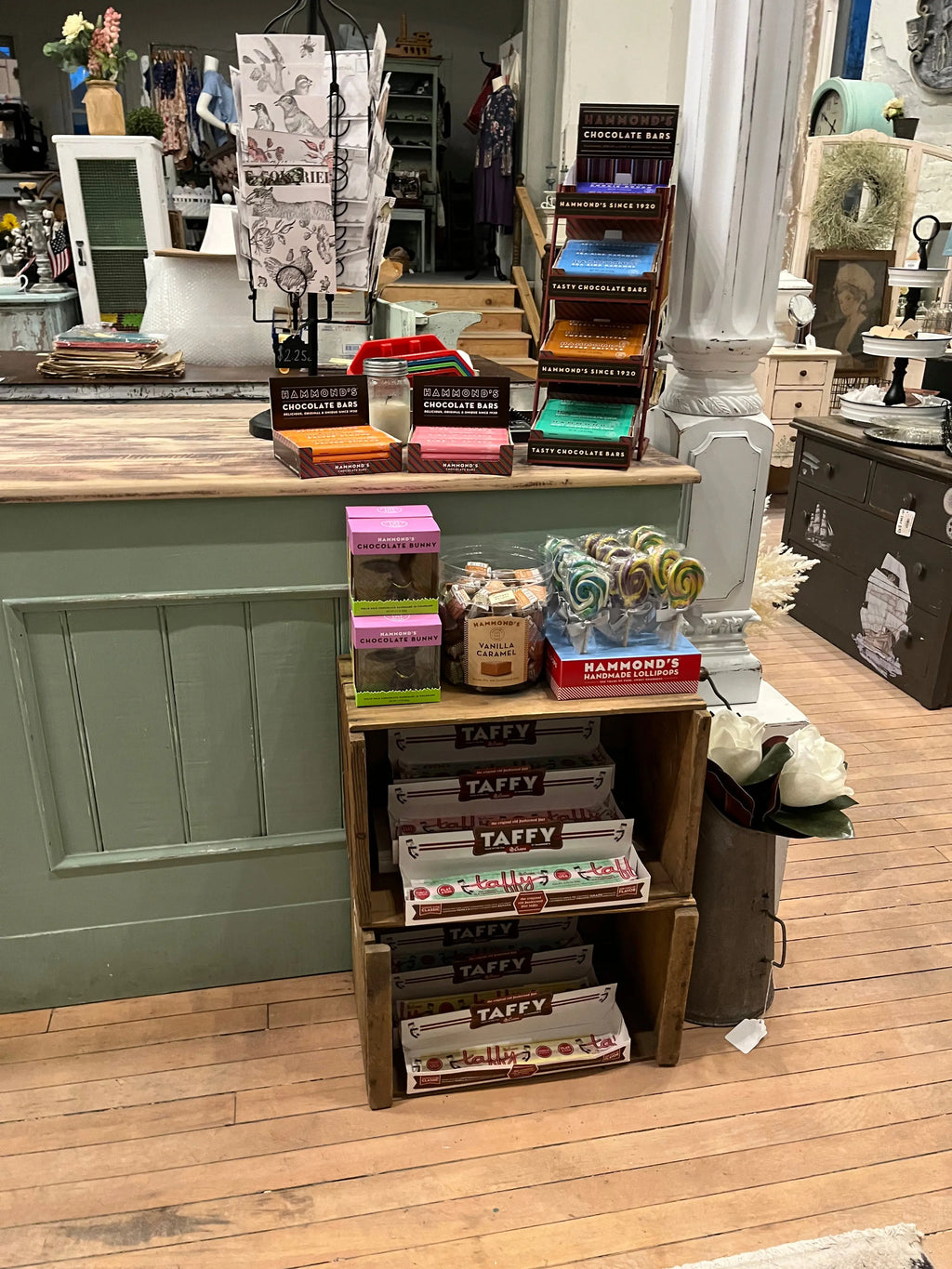 Hammond's Candies Jami Ray Vintage Home