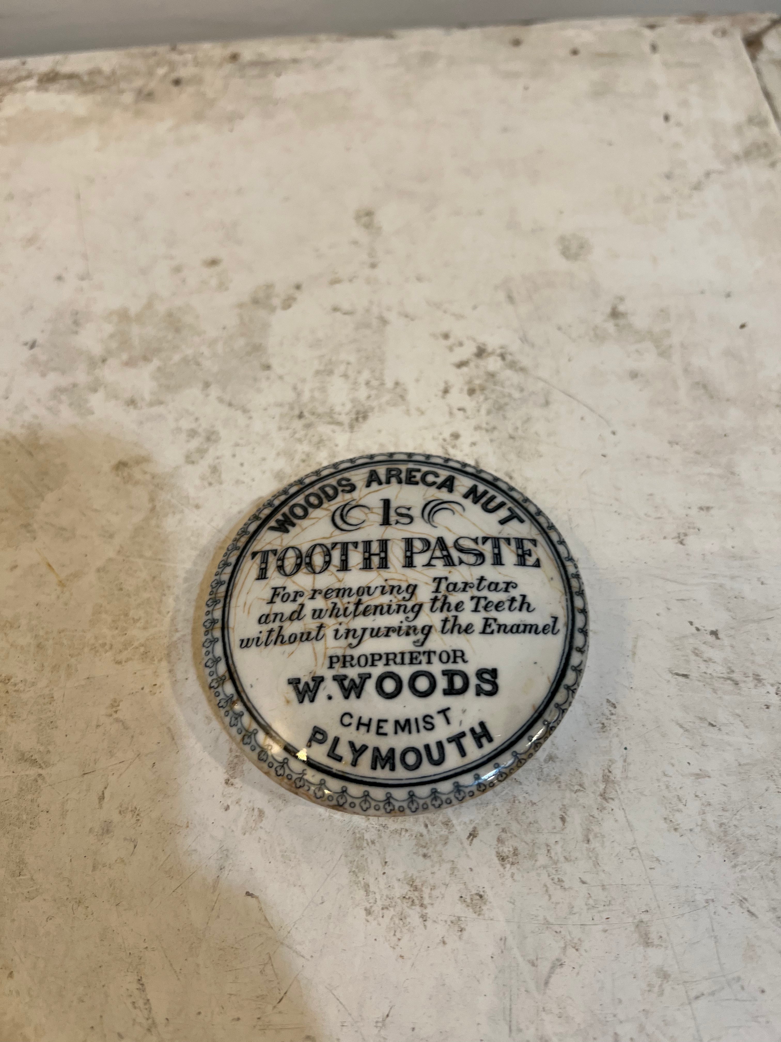 Victorian Areca Nut Tooth Paste Lid Jami Ray Vintage