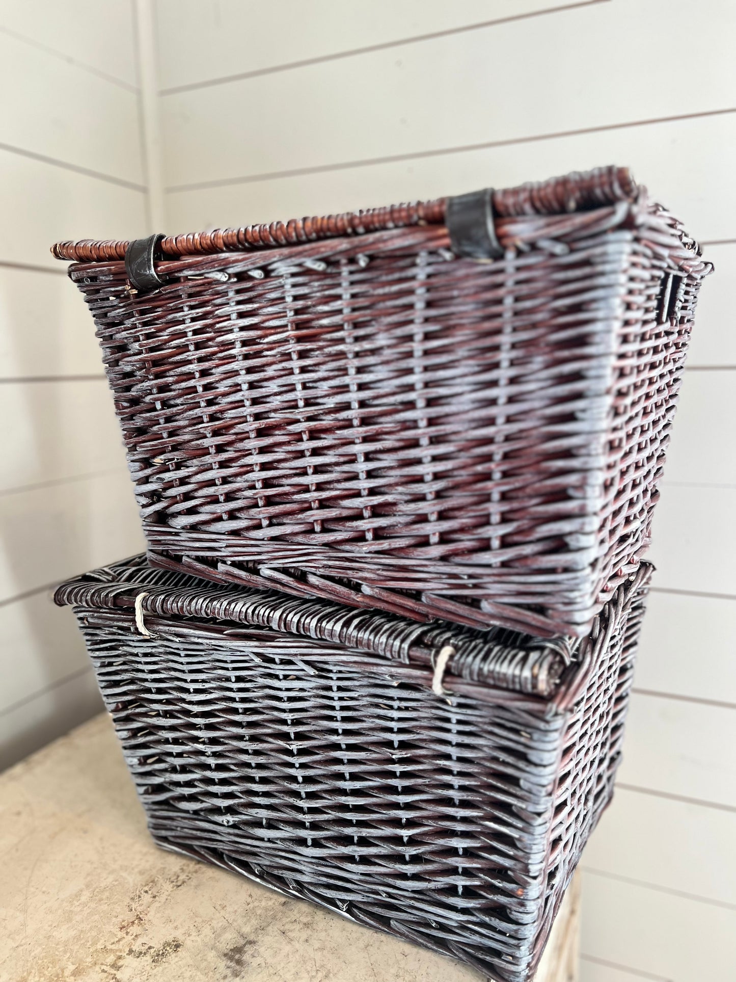 Basket with lid - sold individually