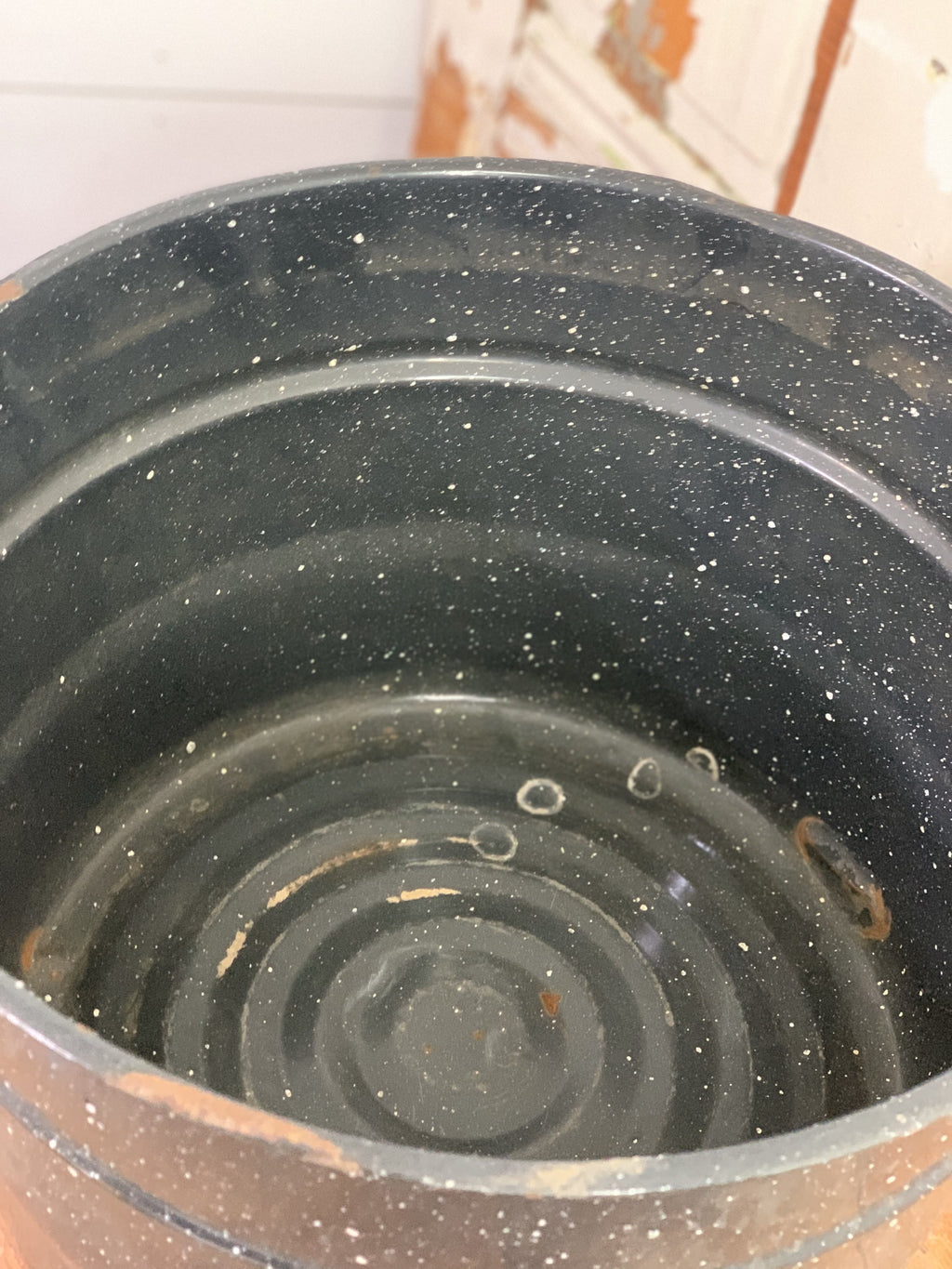Large Enamel Pot
