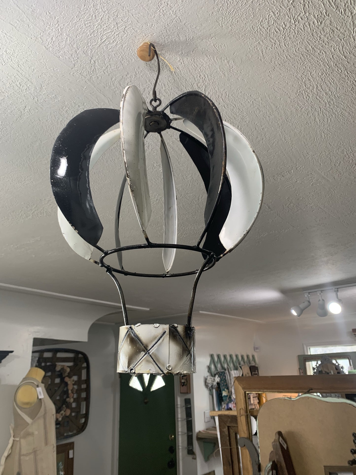 Black and White Balloon Lamp