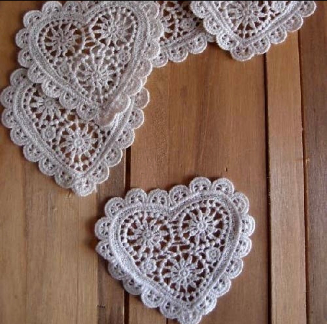  HannyBoo Handmade Crochet Cotton Lace Doilies(2Pcs
